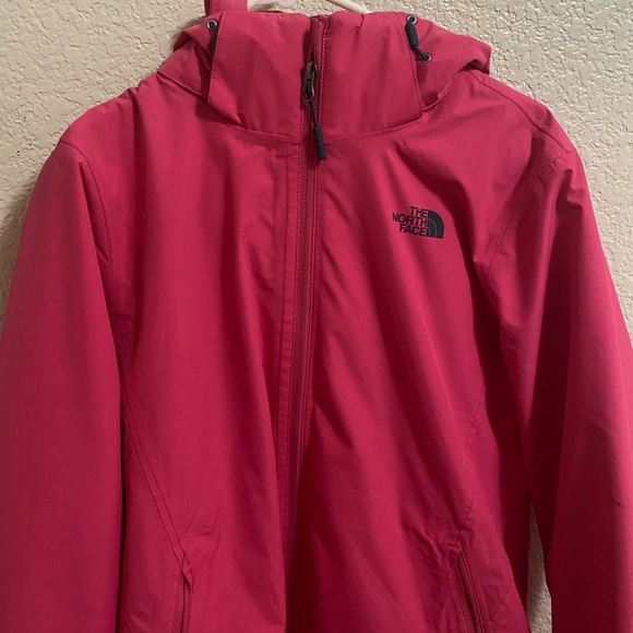 The North face snow jacket - Picture 2 of 3